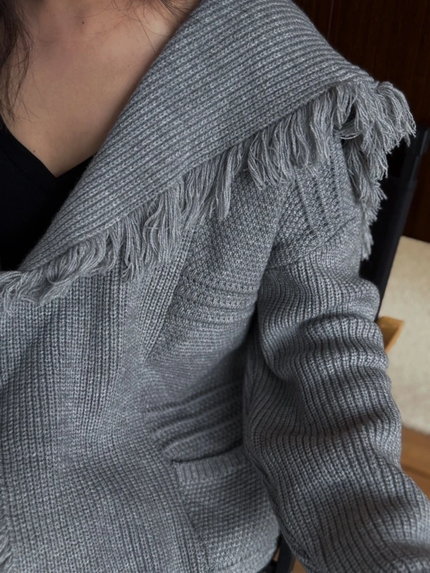 特价款翻领女流苏针织常规长袖短外套短款双面简约新复古风