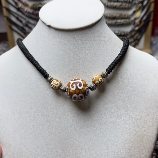 玛瑙/玉髓颈饰未镶嵌