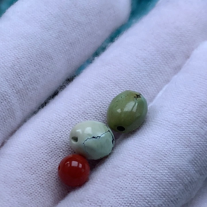 宝***！南红玛瑙未镶嵌珠宝奇石