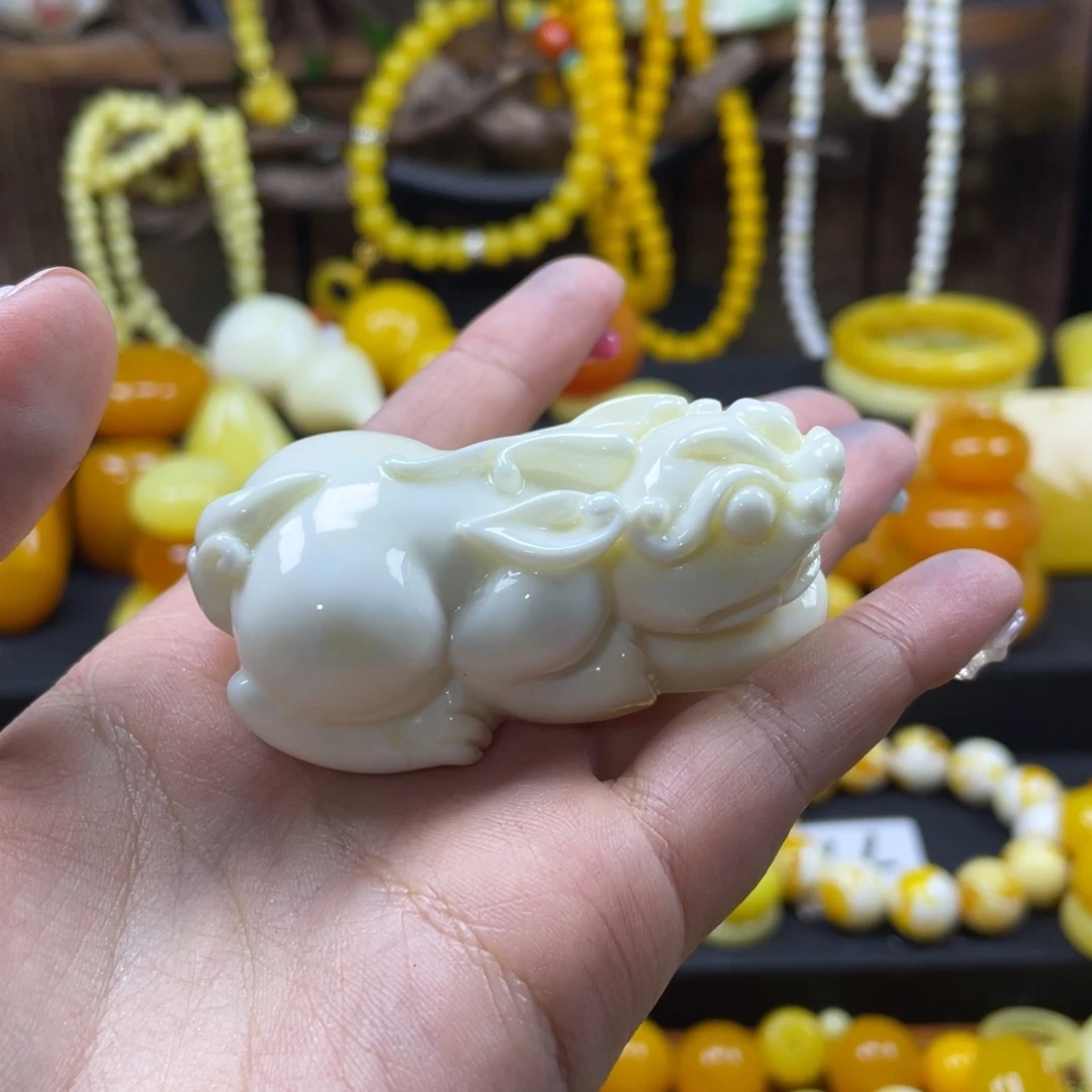 三***️古瓷白款貔貅一枚