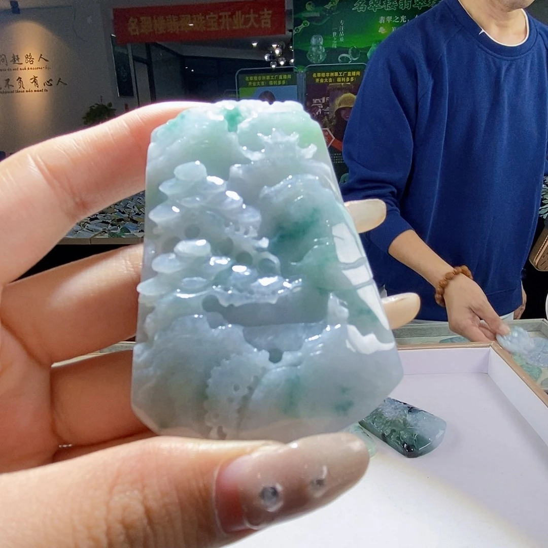 颈饰未镶嵌翡翠翡翠