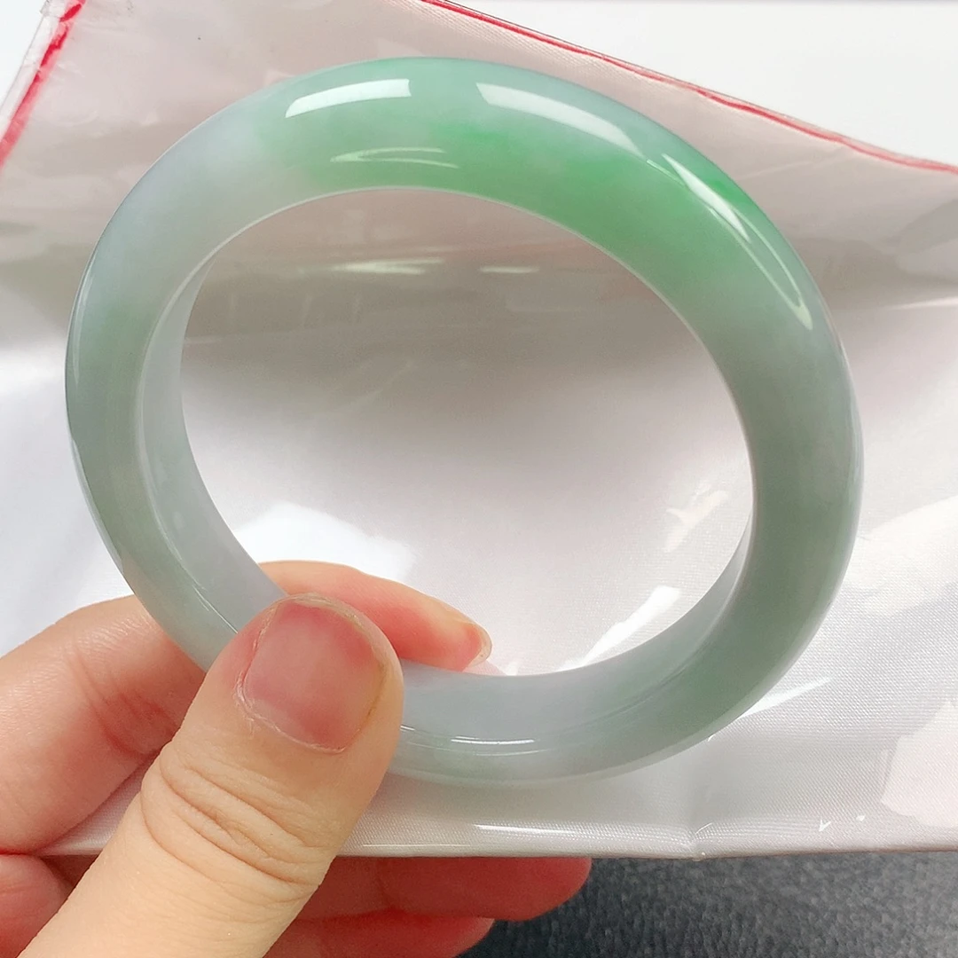 翡翠未镶嵌手镯1850