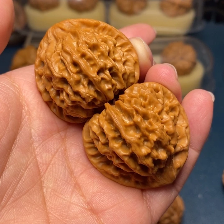 【闪购商品】文玩核桃把件龙门涧