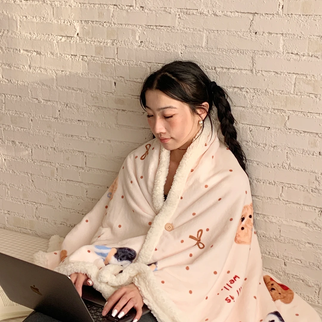 加厚羊羔绒毛毯办公室披肩午睡毯学生宿舍珊瑚绒秋冬午睡厚盖毯