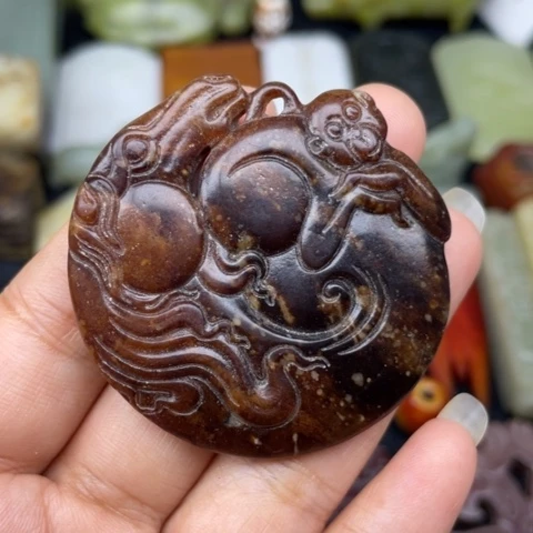 蛇纹石玉未镶嵌颈饰35