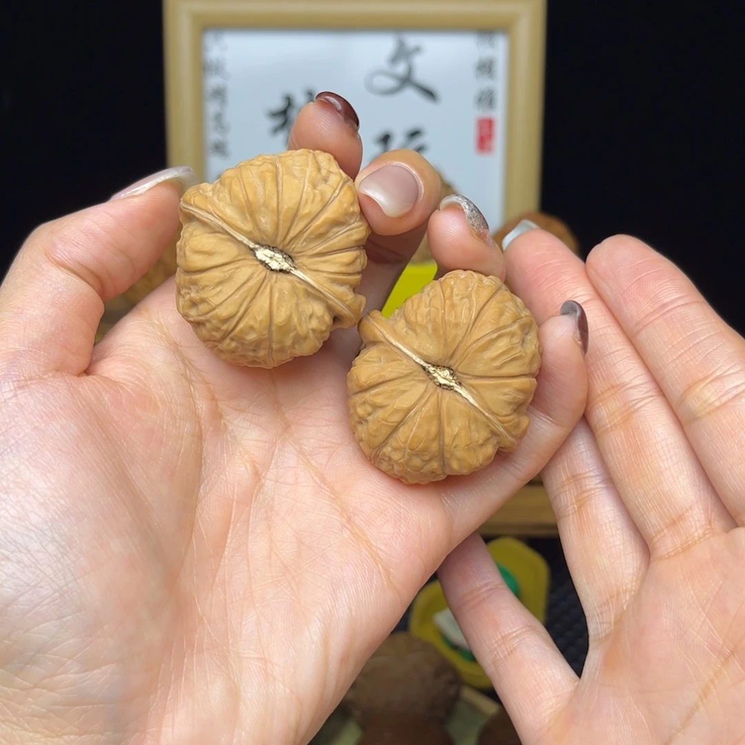 文玩核桃吊坠南瓜42全白茬