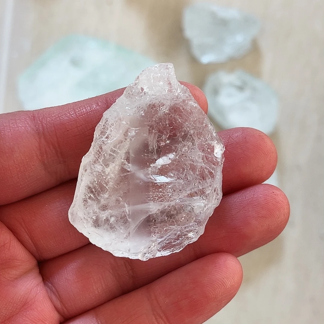 山***旎水晶未镶嵌珠宝半成品