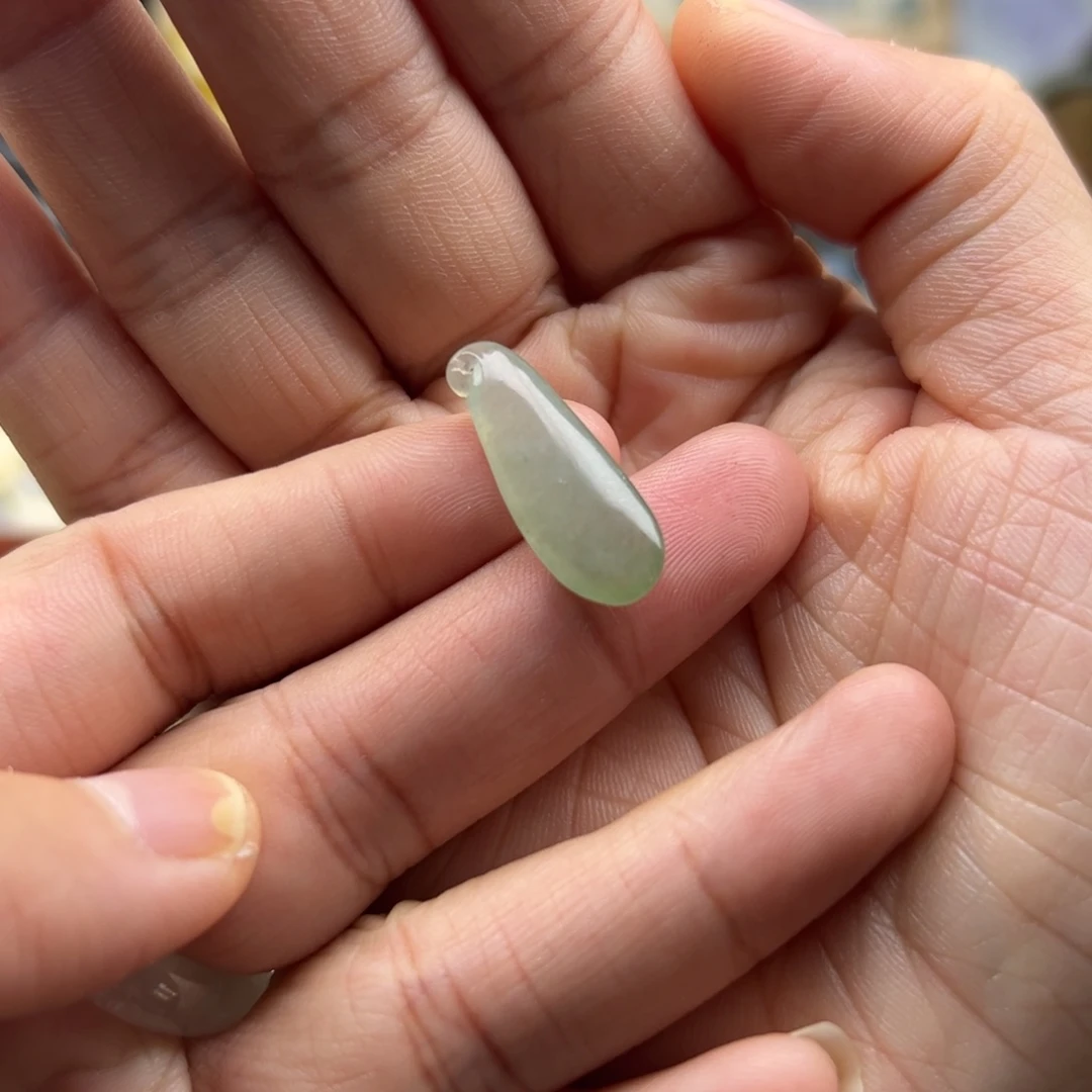 颈饰未镶嵌翡翠福瓜