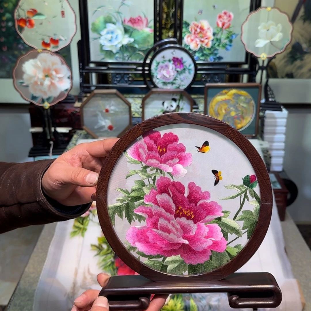 刺绣刺绣工艺精湛35