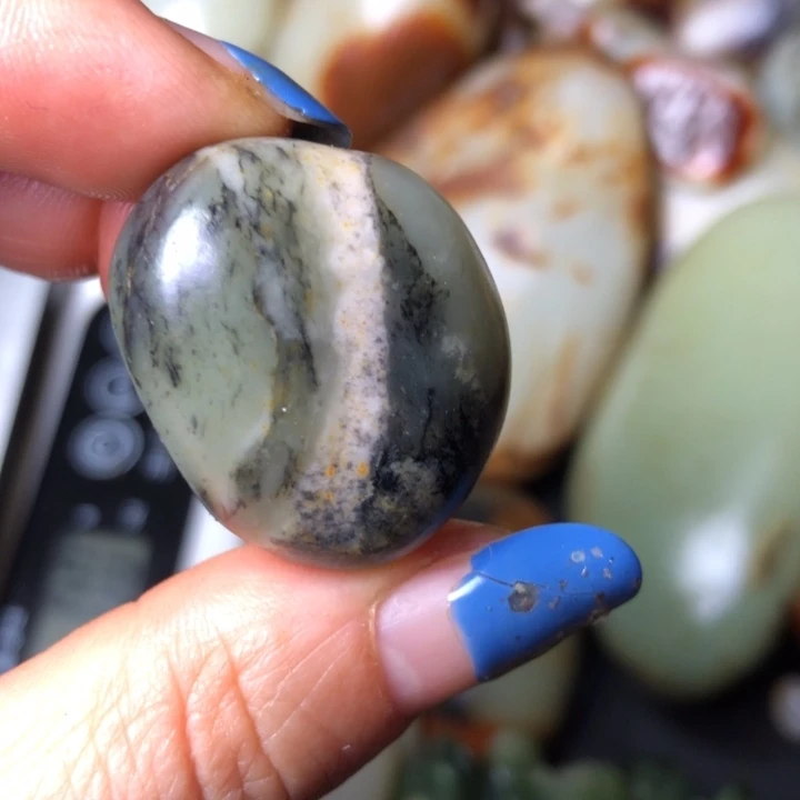 和田玉未镶嵌珠宝奇石