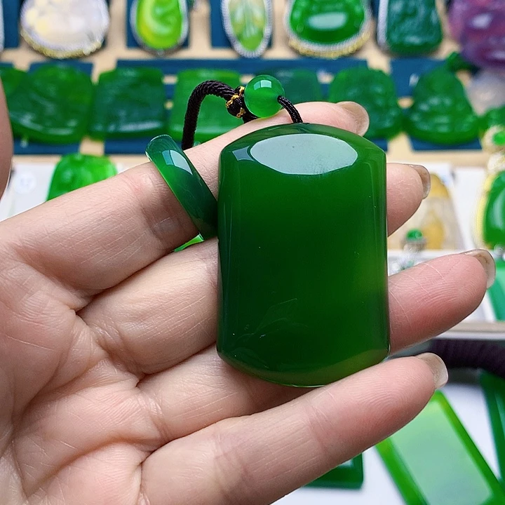 玛瑙/玉髓吊坠未镶嵌