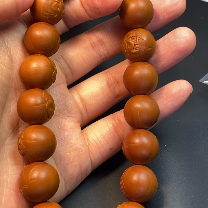 吴***2橄榄核手串/手链十八罗汉
