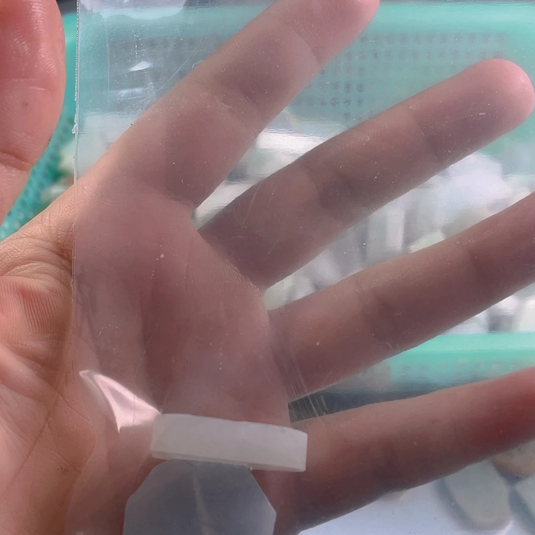 颈饰未镶嵌翡翠如**醒