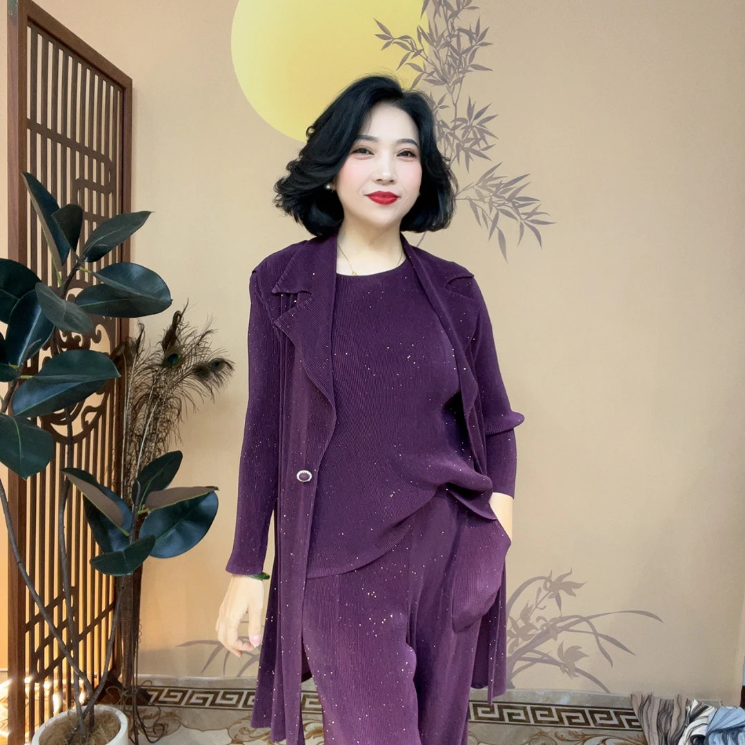9137娜娜家气质网红时尚休闲轻奢设计师套装妈妈装重工褶皱女神