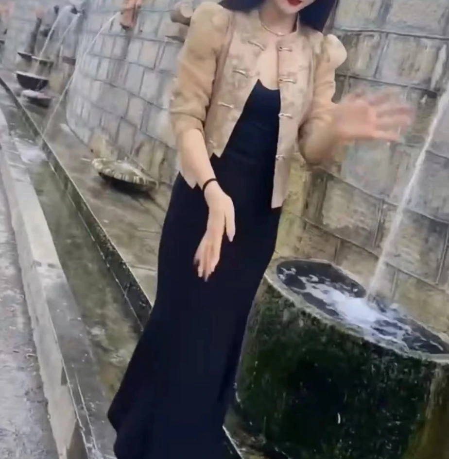 时尚潮流百搭精品女装dgd6687