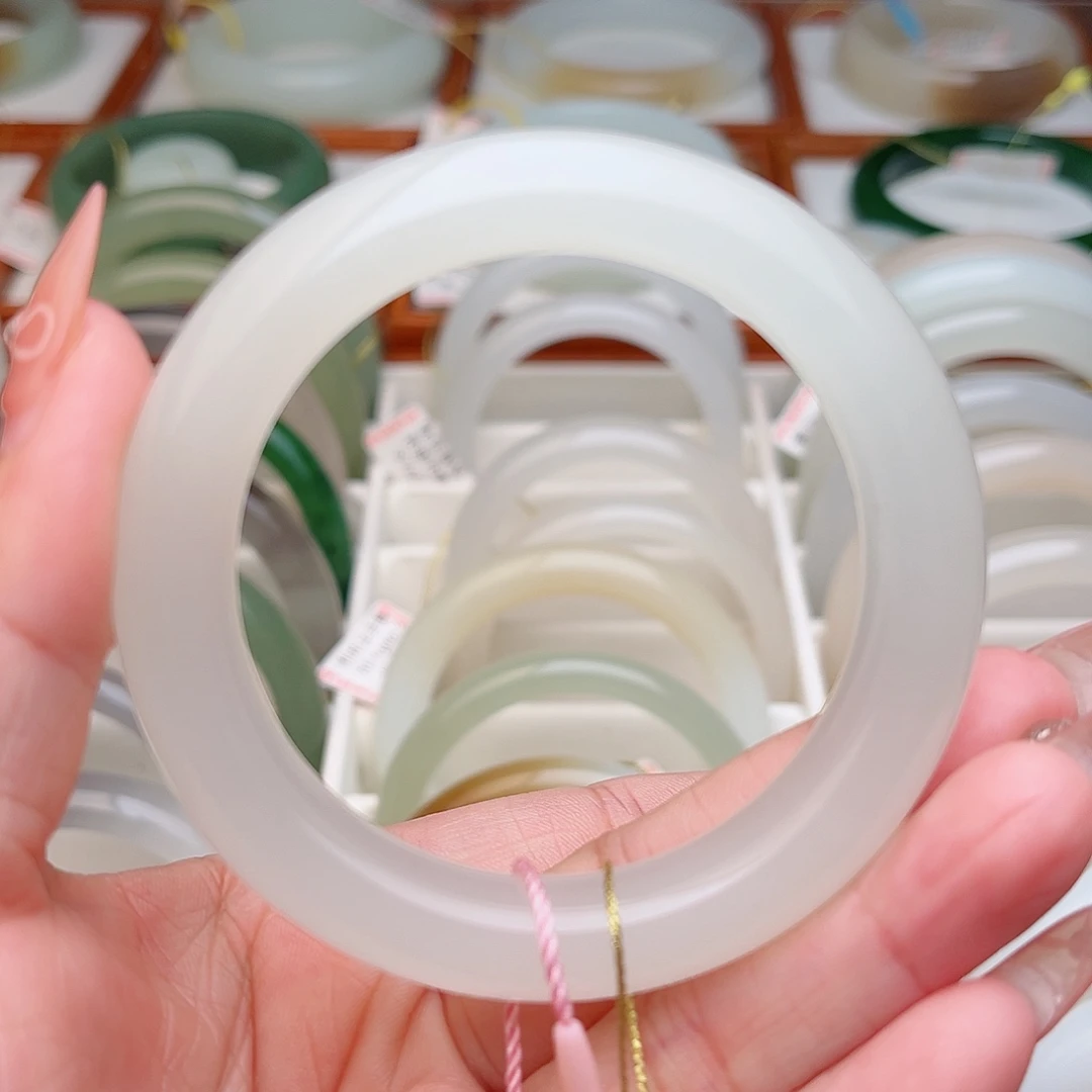 和田玉未镶嵌手镯50.9