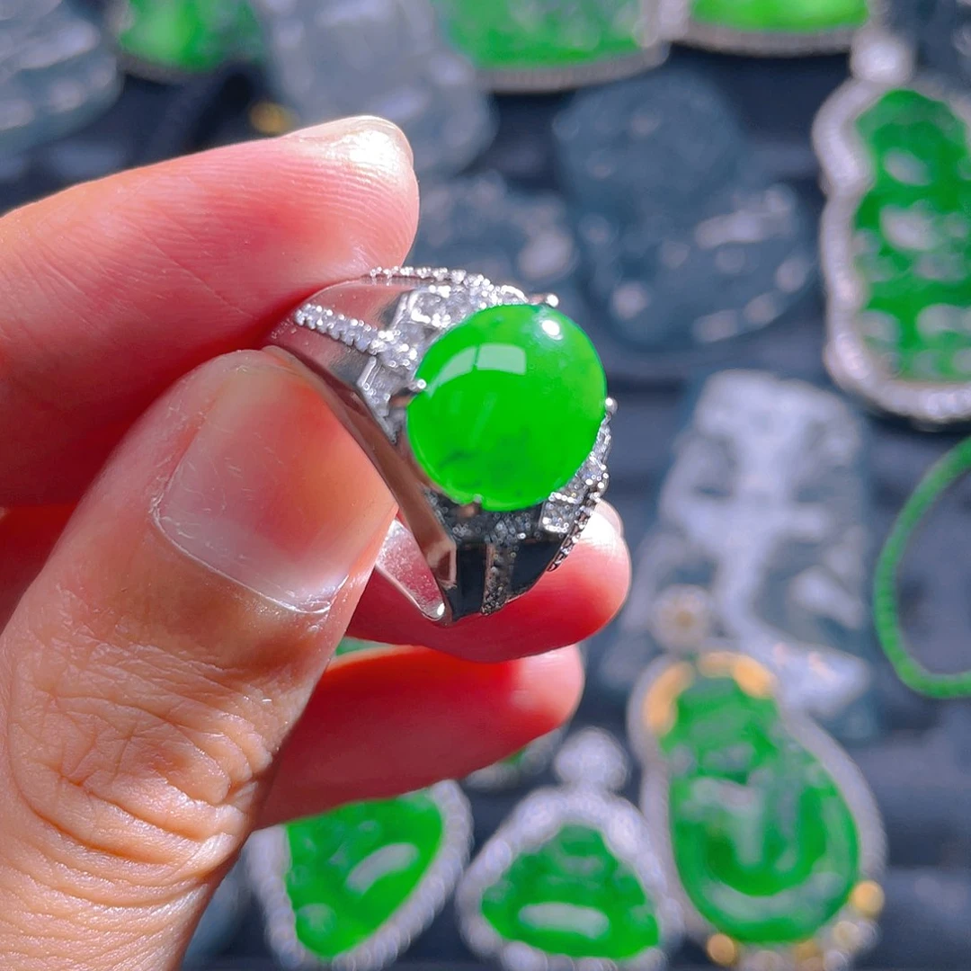 颈饰未镶嵌翡翠翡翠