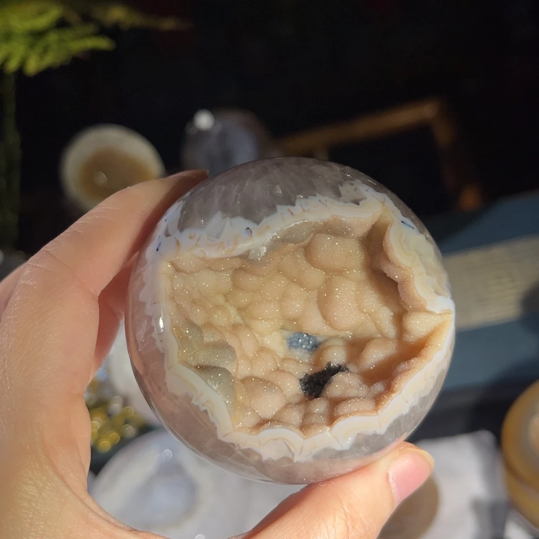 愚***丽大型摆件（非配饰）未镶嵌水晶