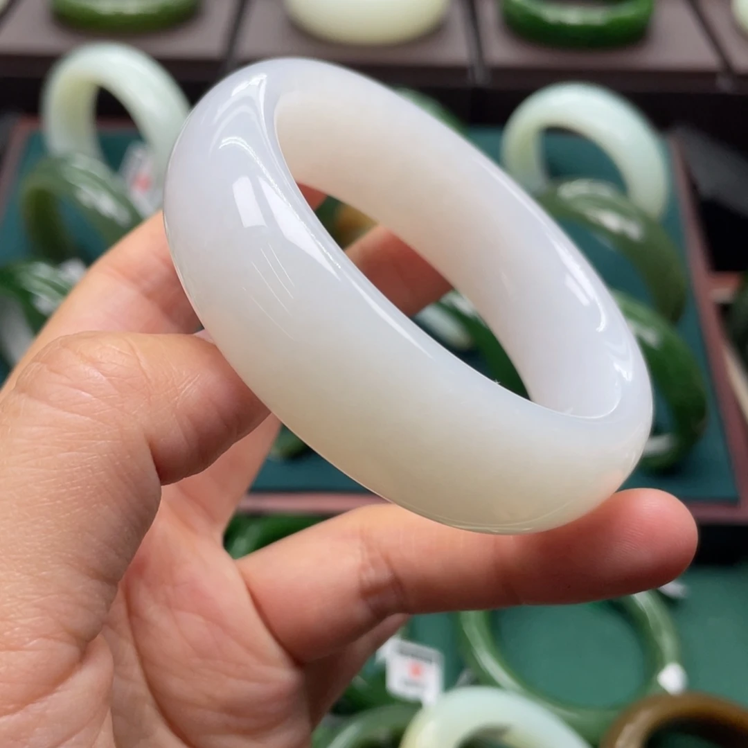 和田玉未镶嵌手镯5455