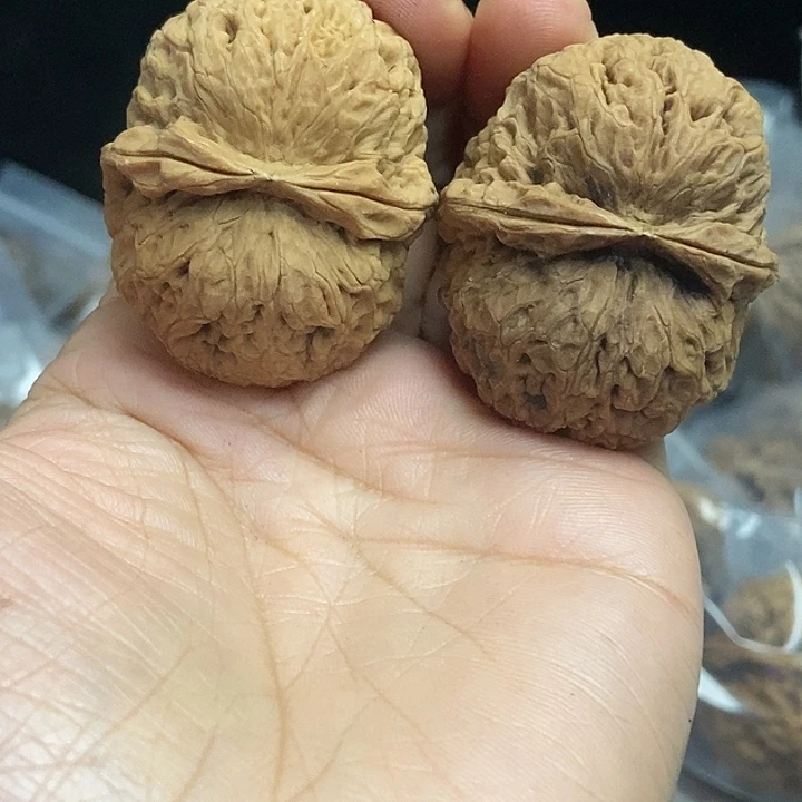 把件文玩核桃云南铁核桃基地75