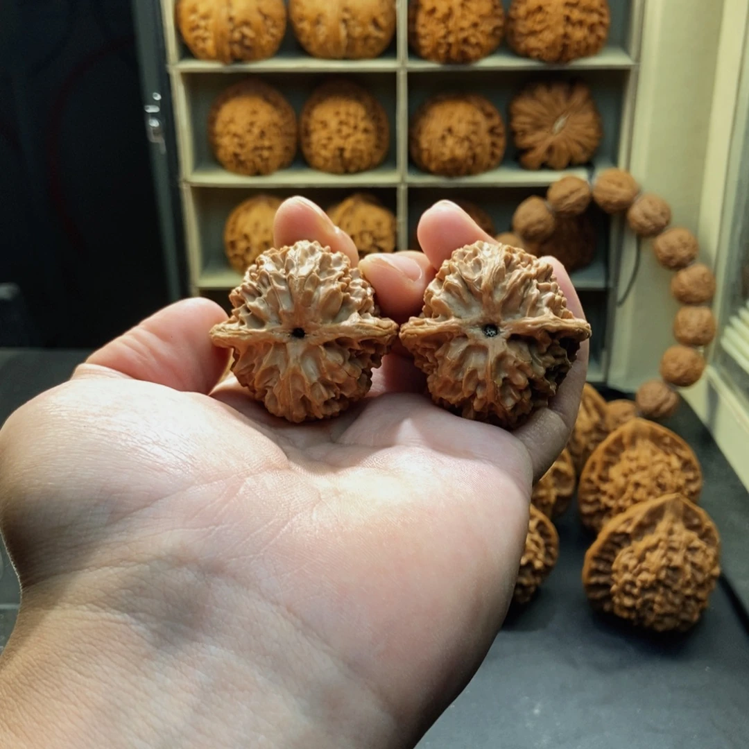 文玩核桃吊坠40苹果