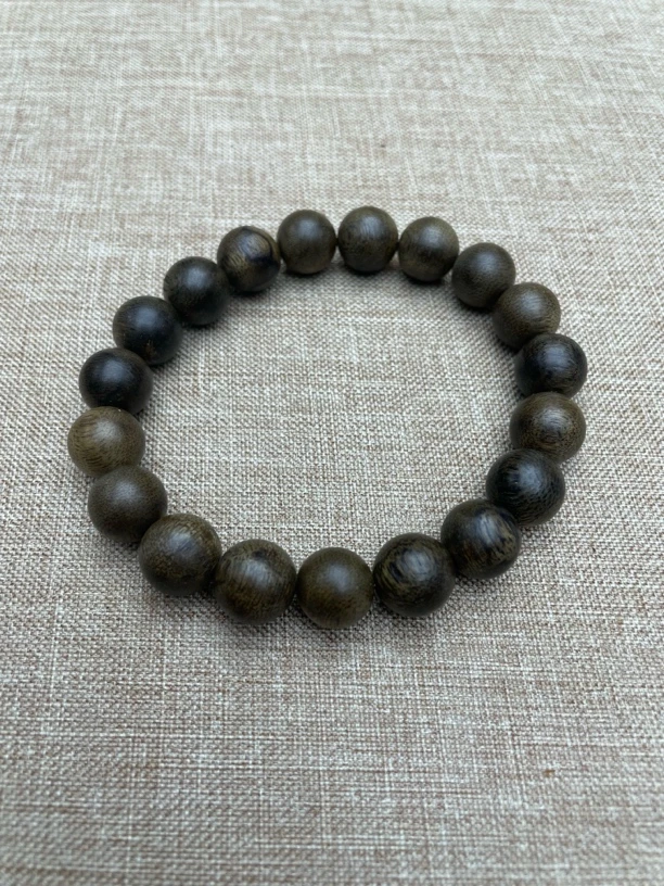 高盛沉香木串（) 390