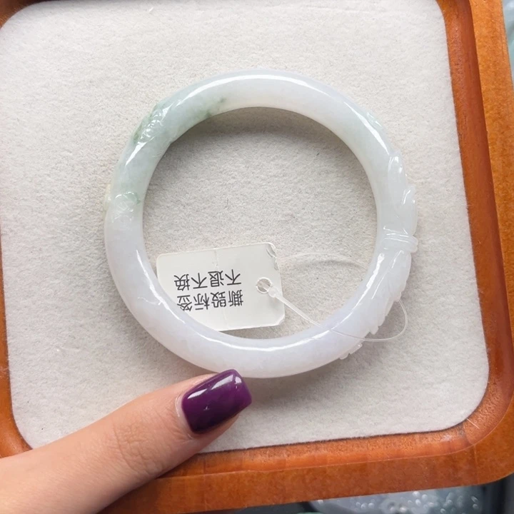 翡翠未镶嵌手镯11