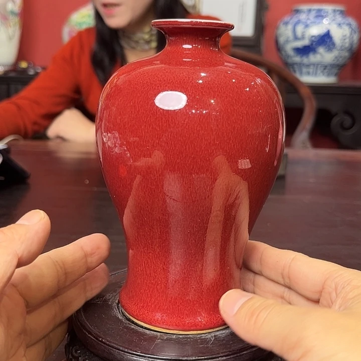 瓶瓷霁红釉梅瓶一个