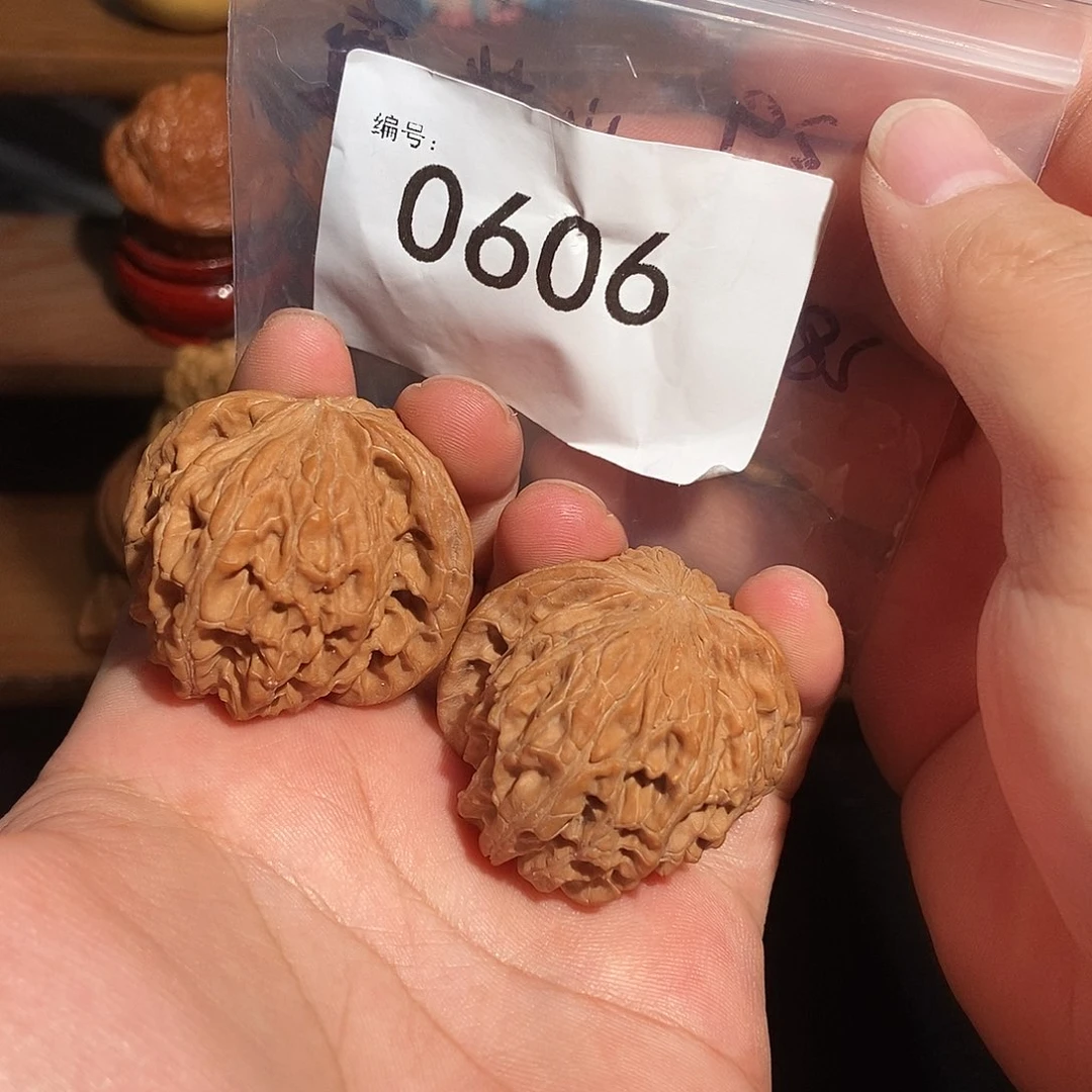 文玩核桃把件39山地磨0606