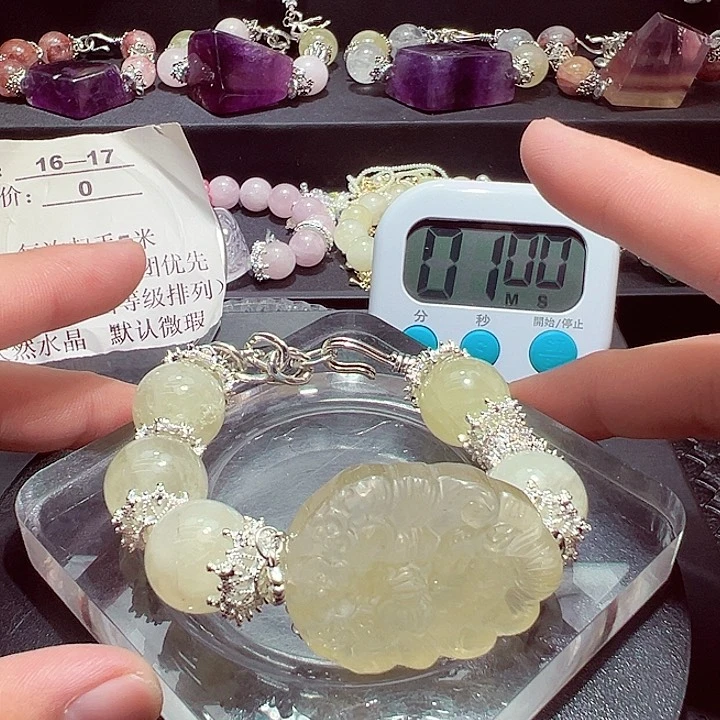 小***样水晶手链未镶嵌水晶手链