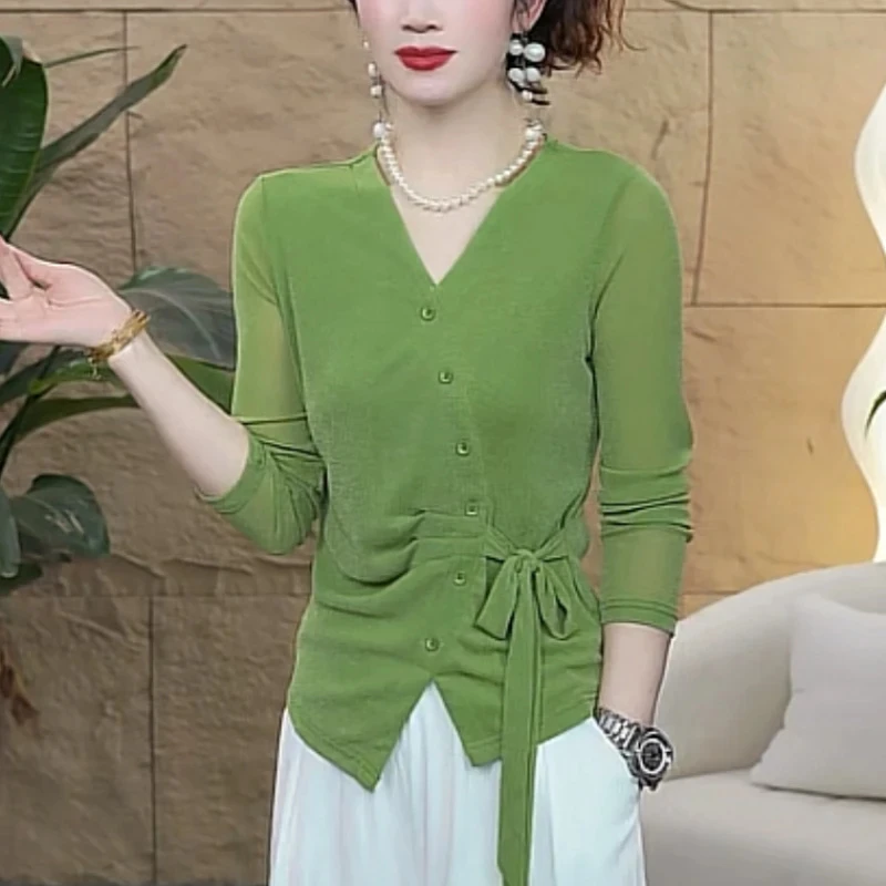 2025年早秋新款显瘦气质网纱绑带V领长袖百搭小衫#8811