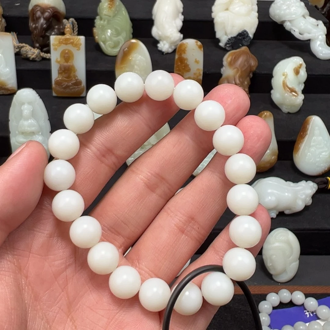 和田玉颈饰未镶嵌米达卡10