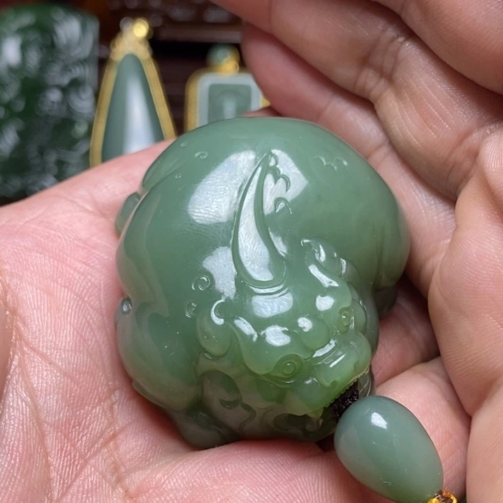 末***来和田玉（碧玉）未镶嵌挂件