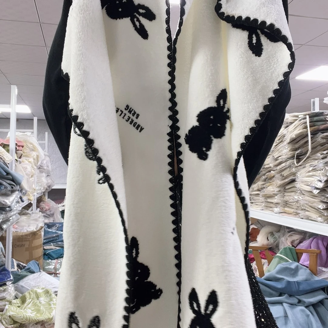 雪尼尔啦咯啦咯啦咯啦咯啦