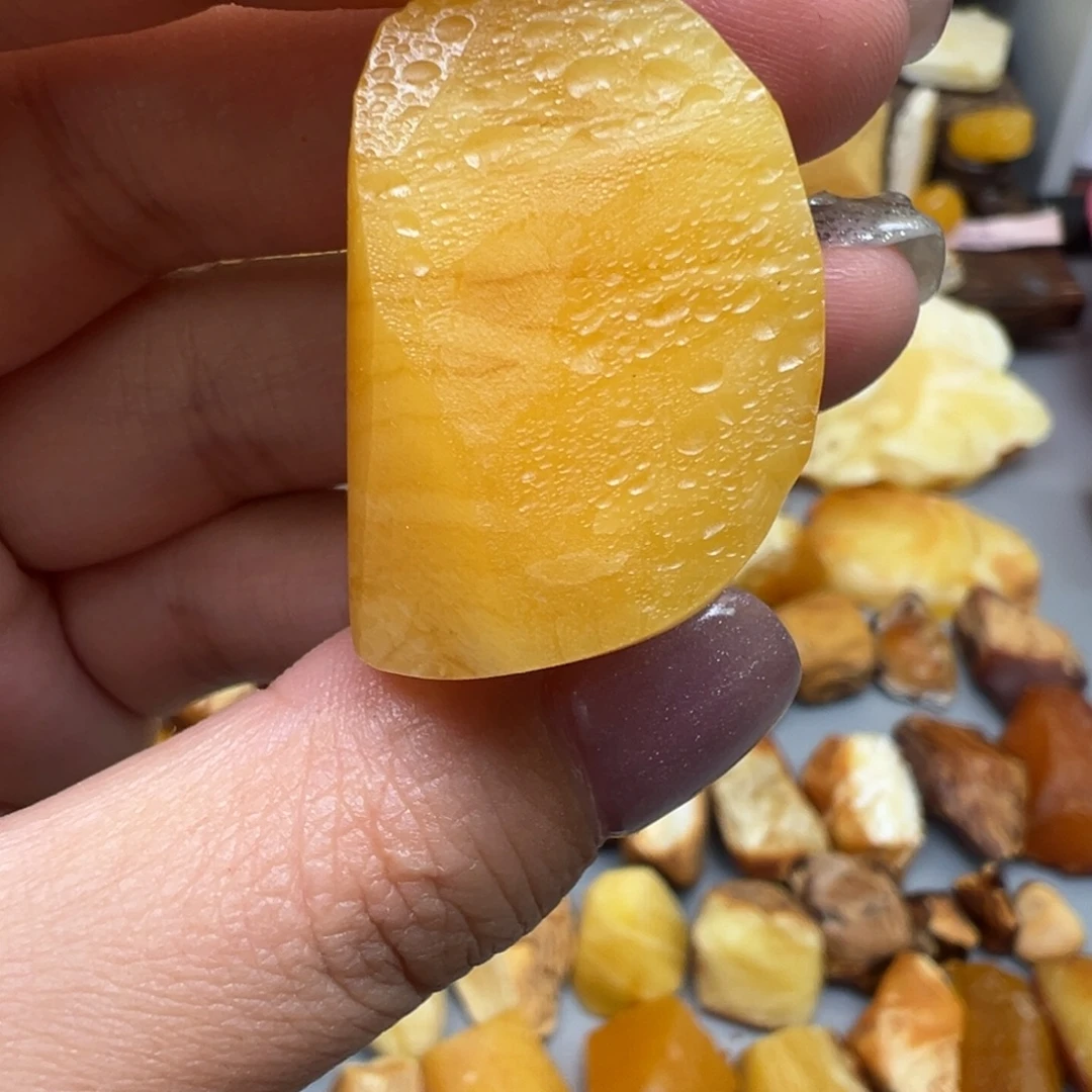 定制琥珀未镶嵌蜜蜡