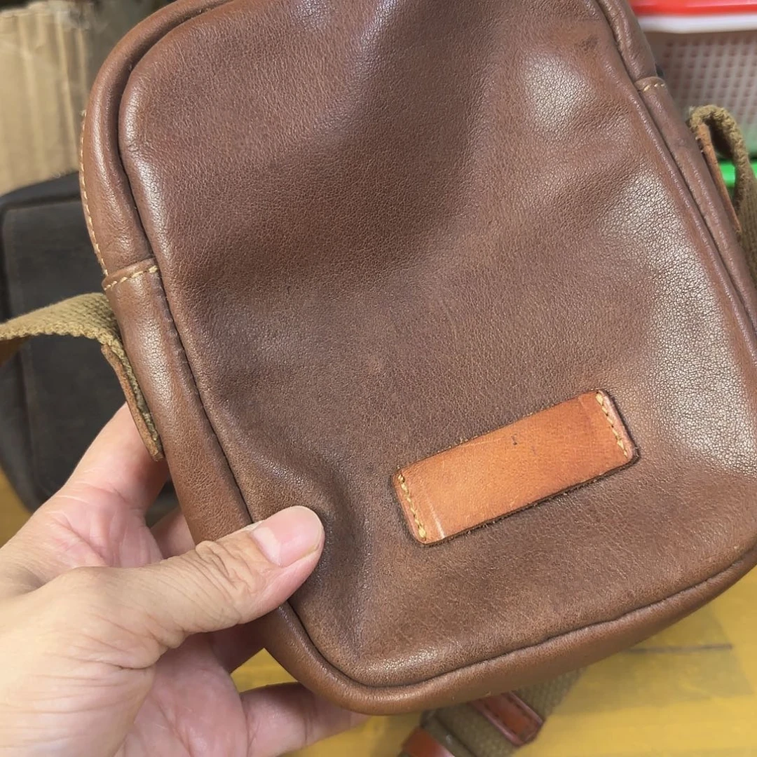 瑕疵真牛皮手机包