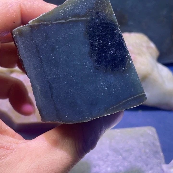 和田玉未镶嵌珠宝半成品