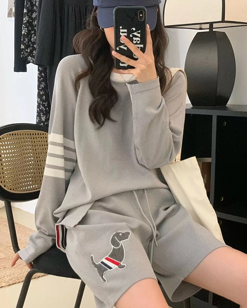 【R.S】TB学院风四条杠时尚套装圆领卫衣松紧腰短裤两件套403