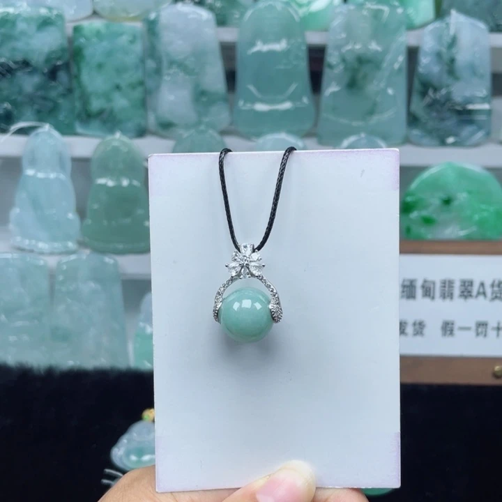 颈饰银S925镶嵌翡翠吊坠