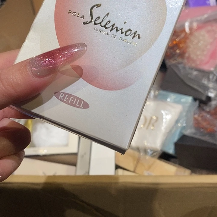 卡****花岗石铁合金中古香水沐浴露持久留香