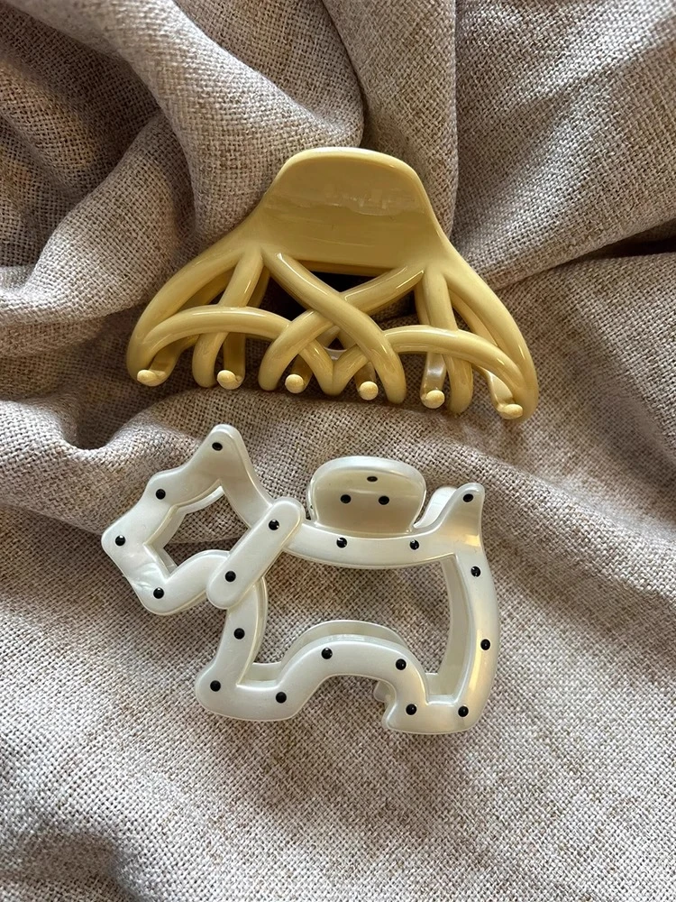 奶呼呼~抓夹女高级感2025新款发夹后脑勺夏季发量少鲨鱼夹子头饰