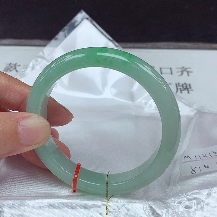 翡翠未镶嵌手镯57圈4150