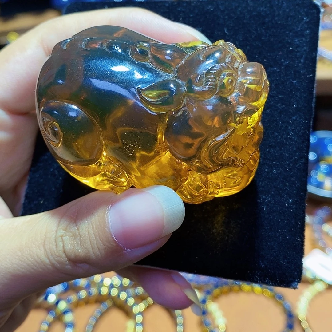 E***A蓝珀未镶嵌珠宝奇石