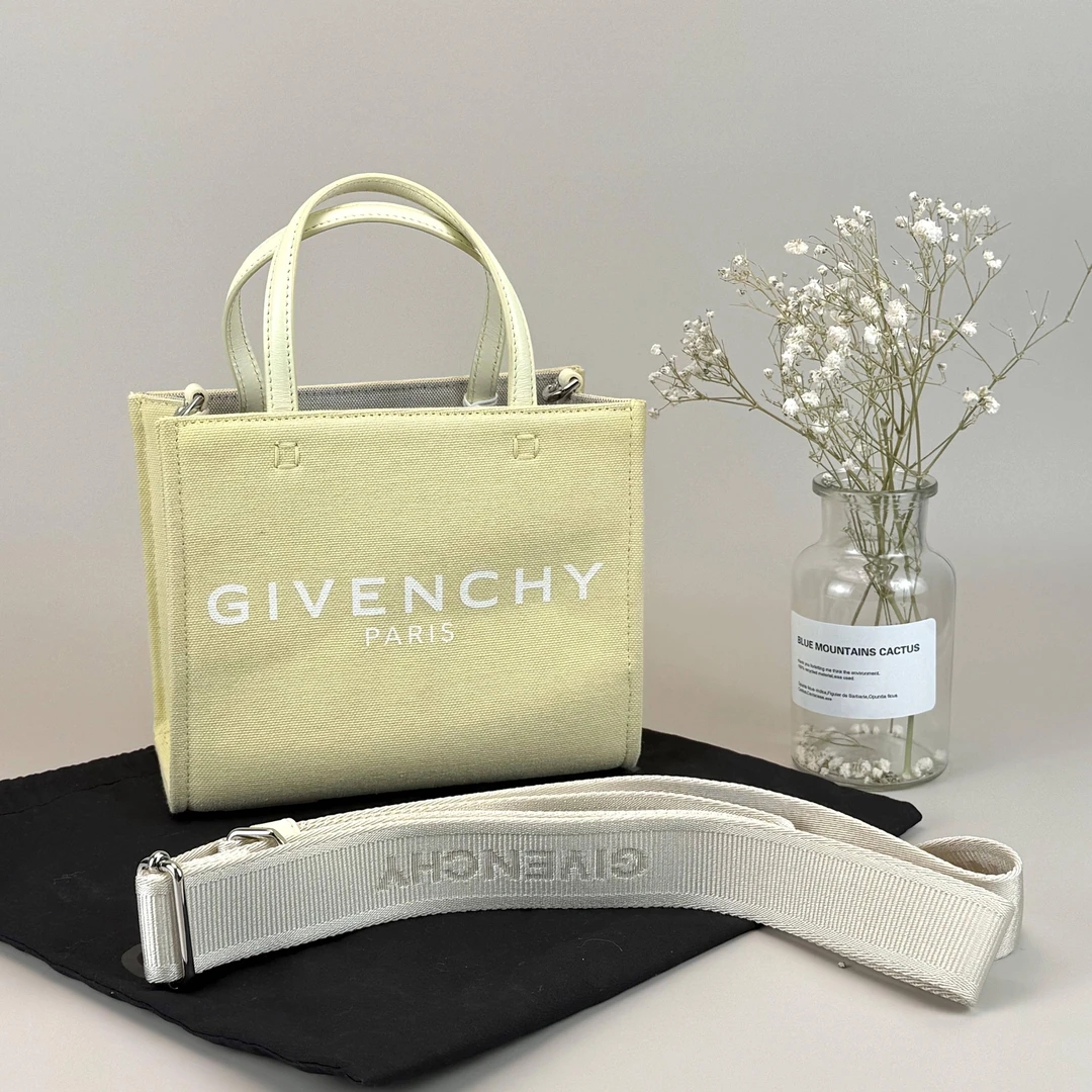 胖虎曼曼/纪梵希/95新/公价0/箱包/两用包/31B2505110223