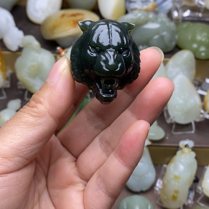 和田玉未镶嵌戒指