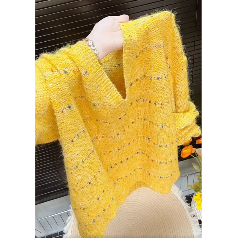 慵懒风独特高级V领亮片彩线针织衫遮肉显瘦大码新款宽松套头毛衣