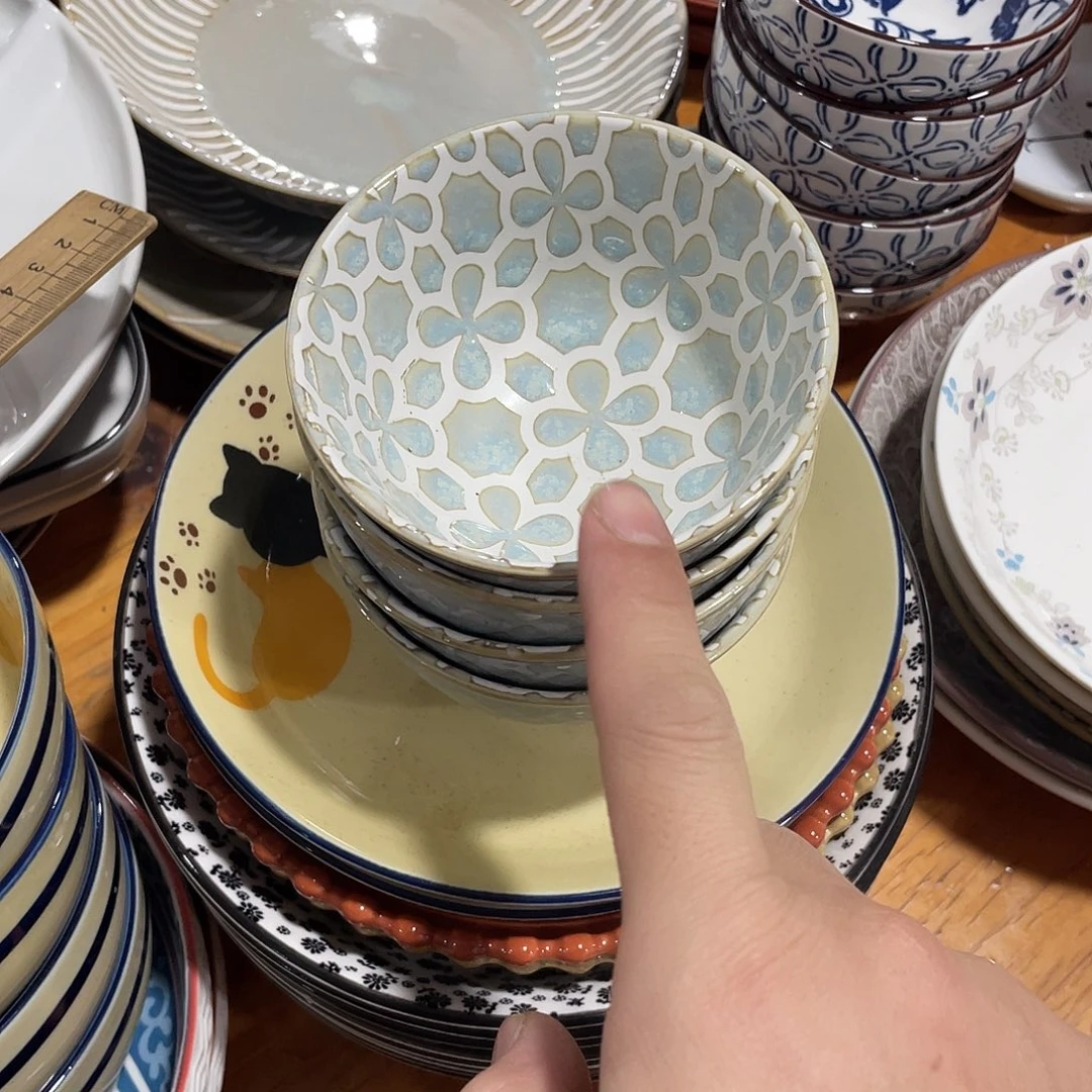 瓷    4寸温佩家 数量是4