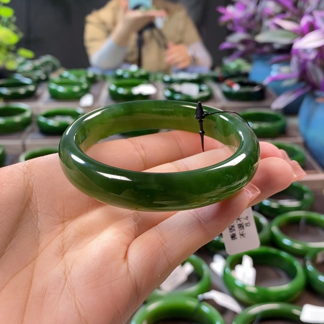 和田玉（碧玉）手镯未镶嵌