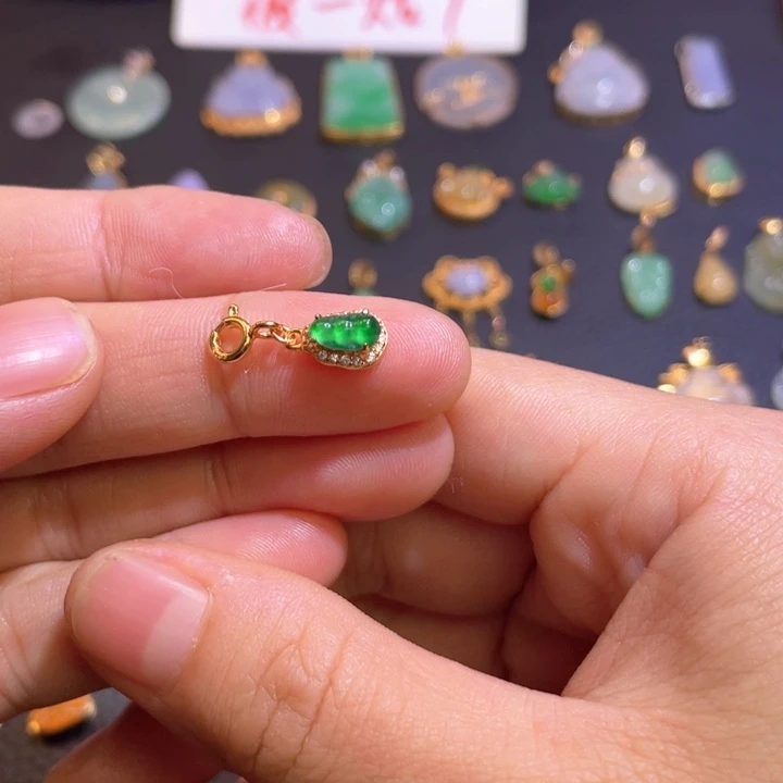 翡翠银S925镶嵌吊坠(不含链)天然翡翠