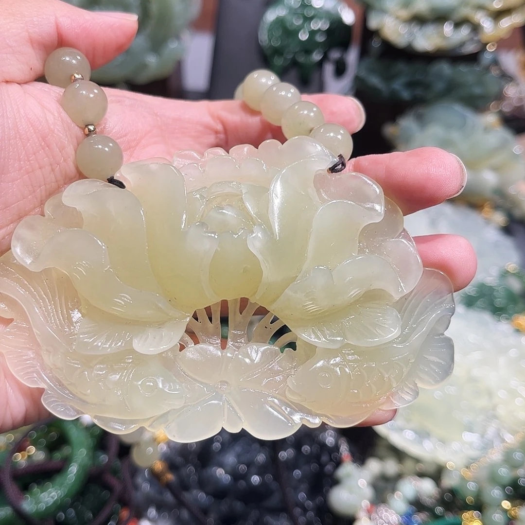 颈饰未镶嵌和田玉